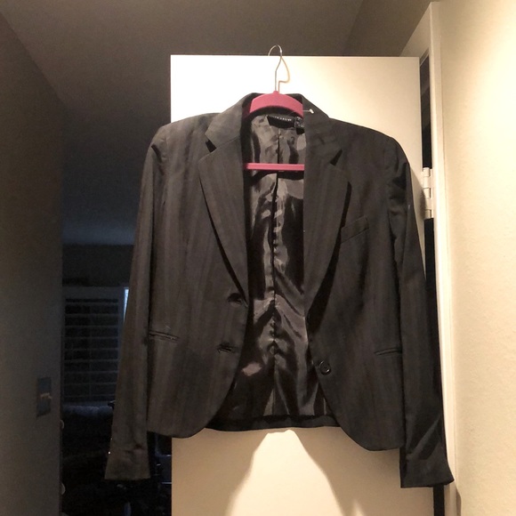 Larry Levine Taylored Blazer/Jacket Woman’s Size Sm Black w/Grey Pinstripes - Picture 2 of 10